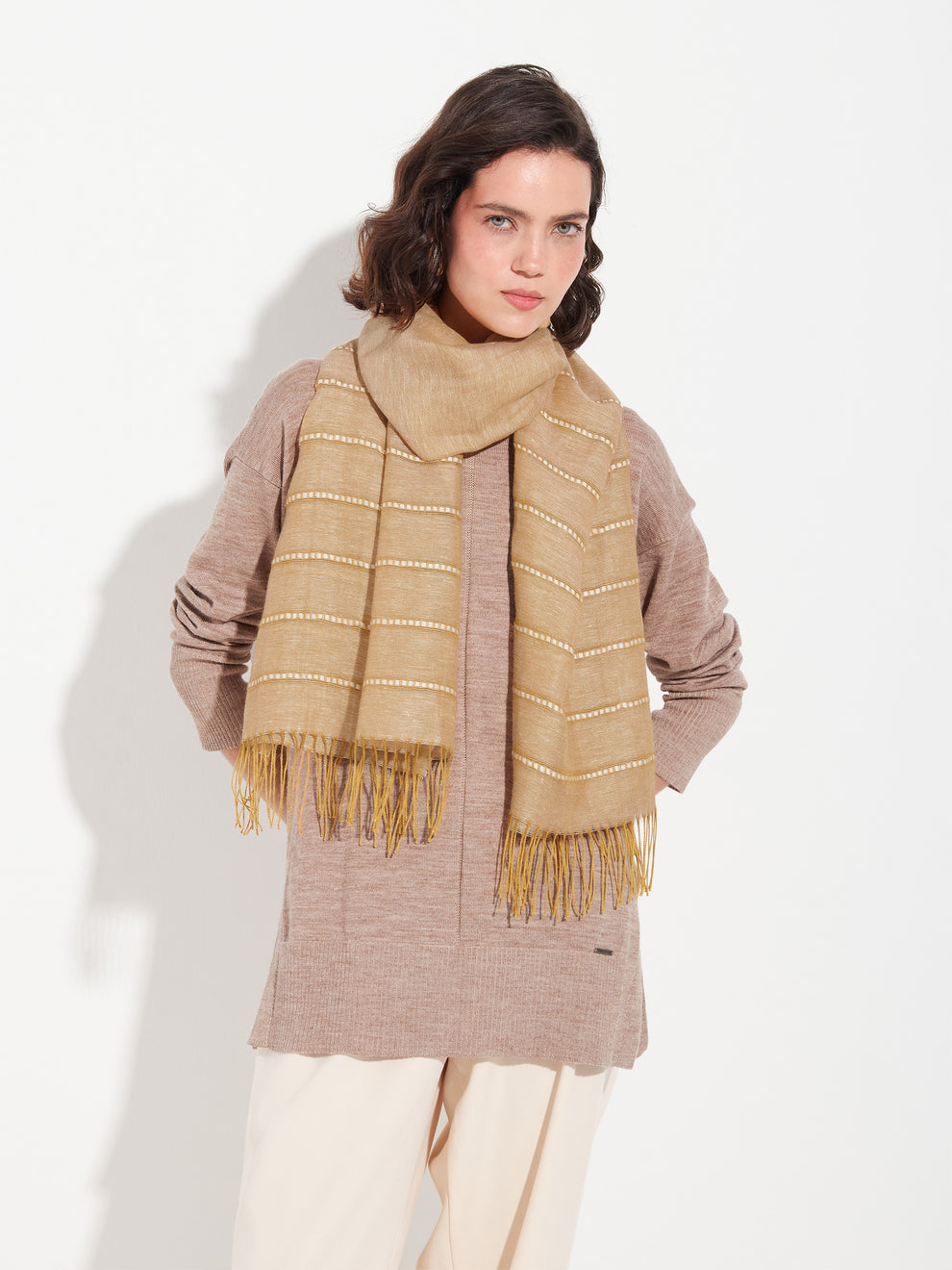Zabila Baby Alpaca and Linen Stole Andes Luxe Zabila Baby Alpaca and Linen Stole - Image 9