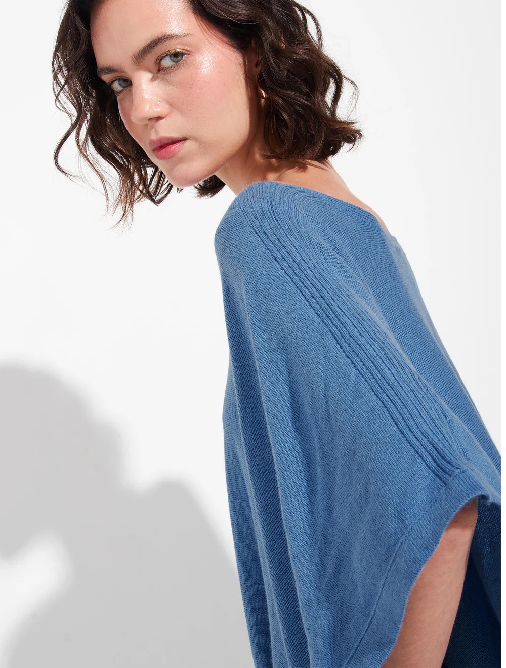 Zarah Cotton and Baby Alpaca Poncho Andes Luxe Zarah Cotton and Baby Alpaca Poncho - Image 5