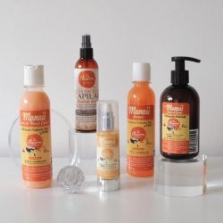 La Chascona Monoii Hair, Body and Sun Kit