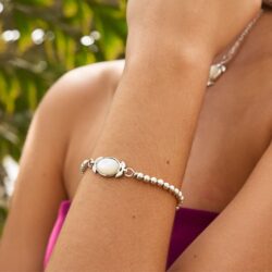 Ñusta Sterling Silver and Mother-of-Pearl Bracelet